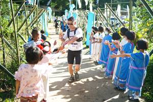 BIB: 1204, 
                            <button type="button" onclick="openModal(19064209)" class="btn btn-primary btn-sm float-right btn-popup" data-toggle="modal" data-target=".modal-high-quality">
                        <i class="fas fa-shopping-cart"></i> Add to Cart
                    </button>
                                            <button type="button" onclick="isThisMe(19064209, true)" class="btn btn-success btn-sm float-right btn-popup btn-isme hidden" data-toggle="tooltip" data-placement="bottom" title="นี่คือรูปของคุณใช่ไหม คลิกที่นี่เพื่อเอาเข้าอัลบั้ม">
                        <i class="fas fa-plus"></i> Add to album
                    </button>
                    <button type="button" onclick="isThisMe(19064209, false)" class="btn btn-warning btn-sm float-right btn-popup btn-isnotme hidden">
                        <i class="fas fa-ban"></i> Remove from album
                    </button>